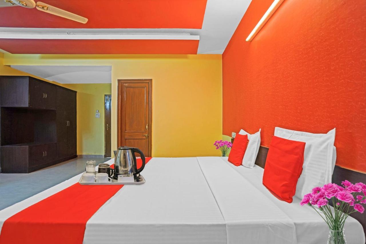 Oyo 87701 Lucky Farm Hotel Shāhpur Exterior foto