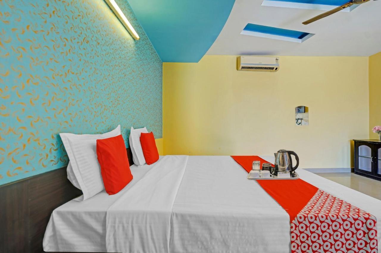 Oyo 87701 Lucky Farm Hotel Shāhpur Exterior foto